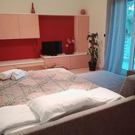 Milu'Seaview Ampia Casa Vista Mare Apartment โจวีนัซโซ ภายนอก รูปภาพ