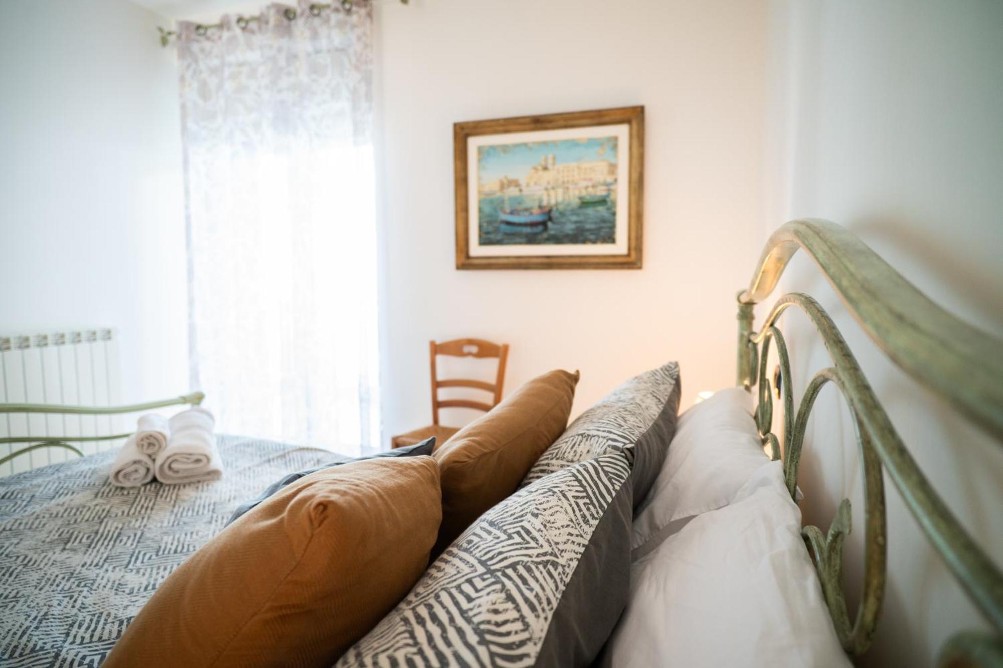 Milu'Seaview Ampia Casa Vista Mare Apartment โจวีนัซโซ ภายนอก รูปภาพ
