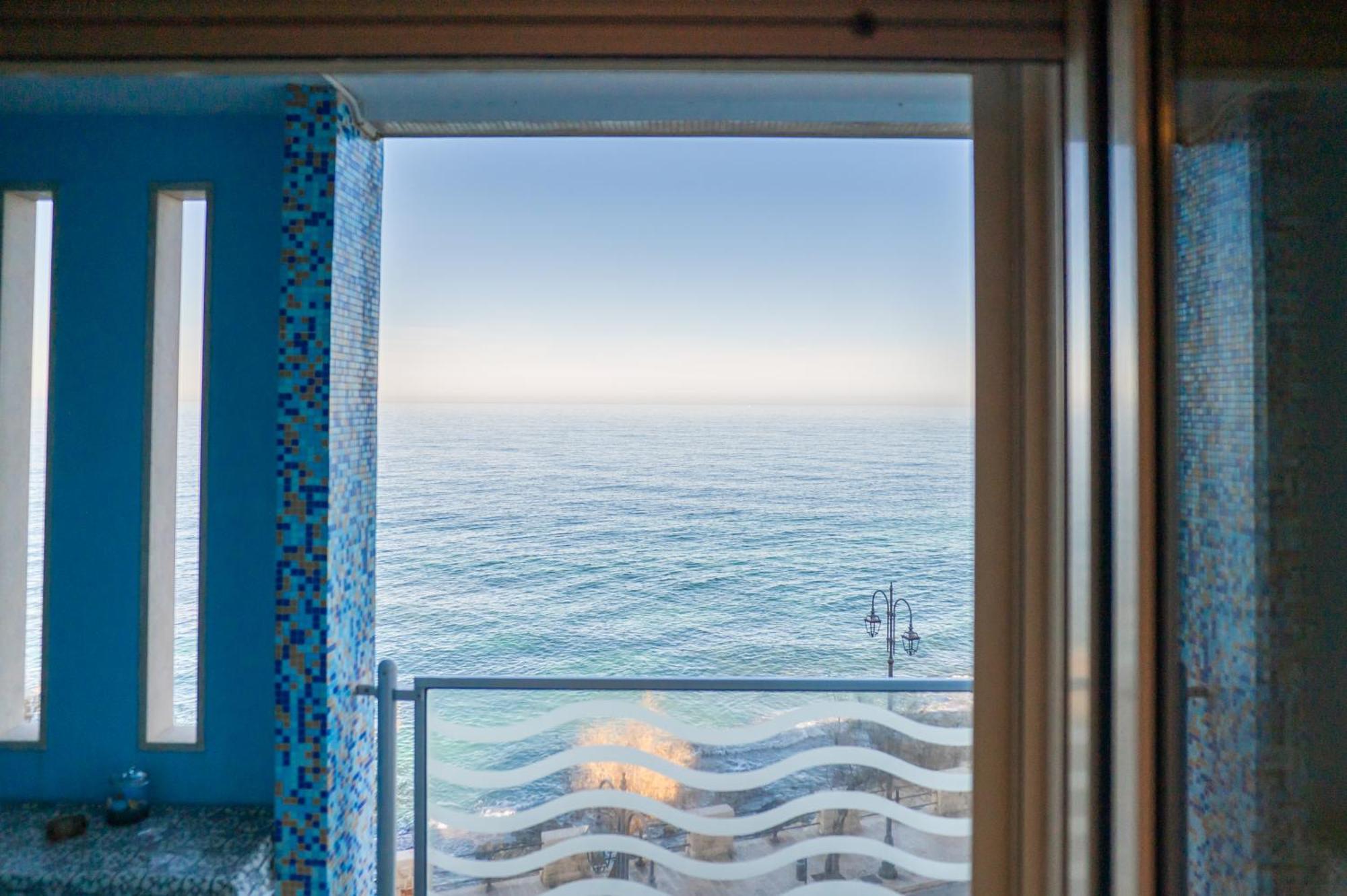 Milu'Seaview Ampia Casa Vista Mare Apartment โจวีนัซโซ ภายนอก รูปภาพ