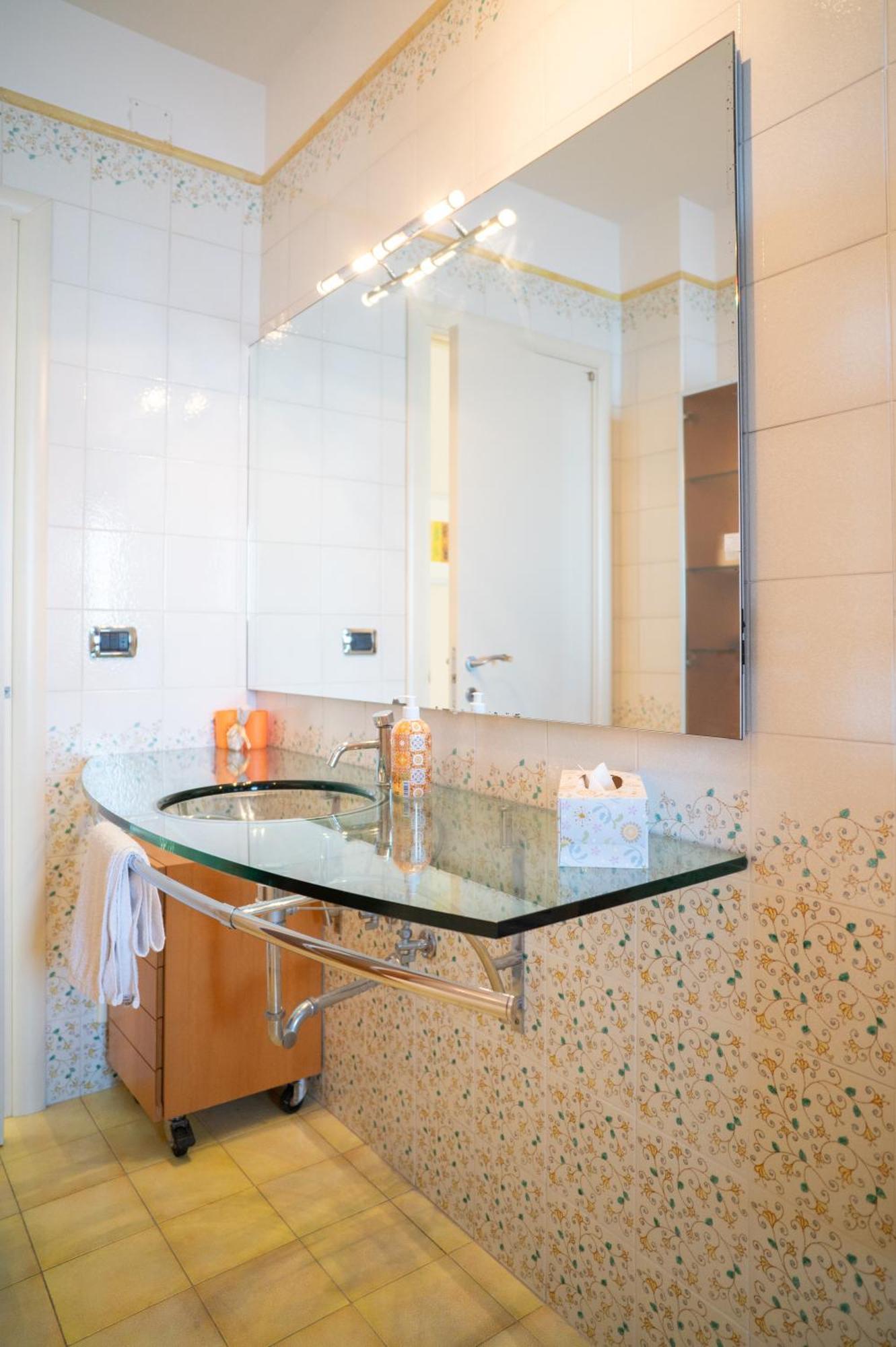Milu'Seaview Ampia Casa Vista Mare Apartment โจวีนัซโซ ภายนอก รูปภาพ