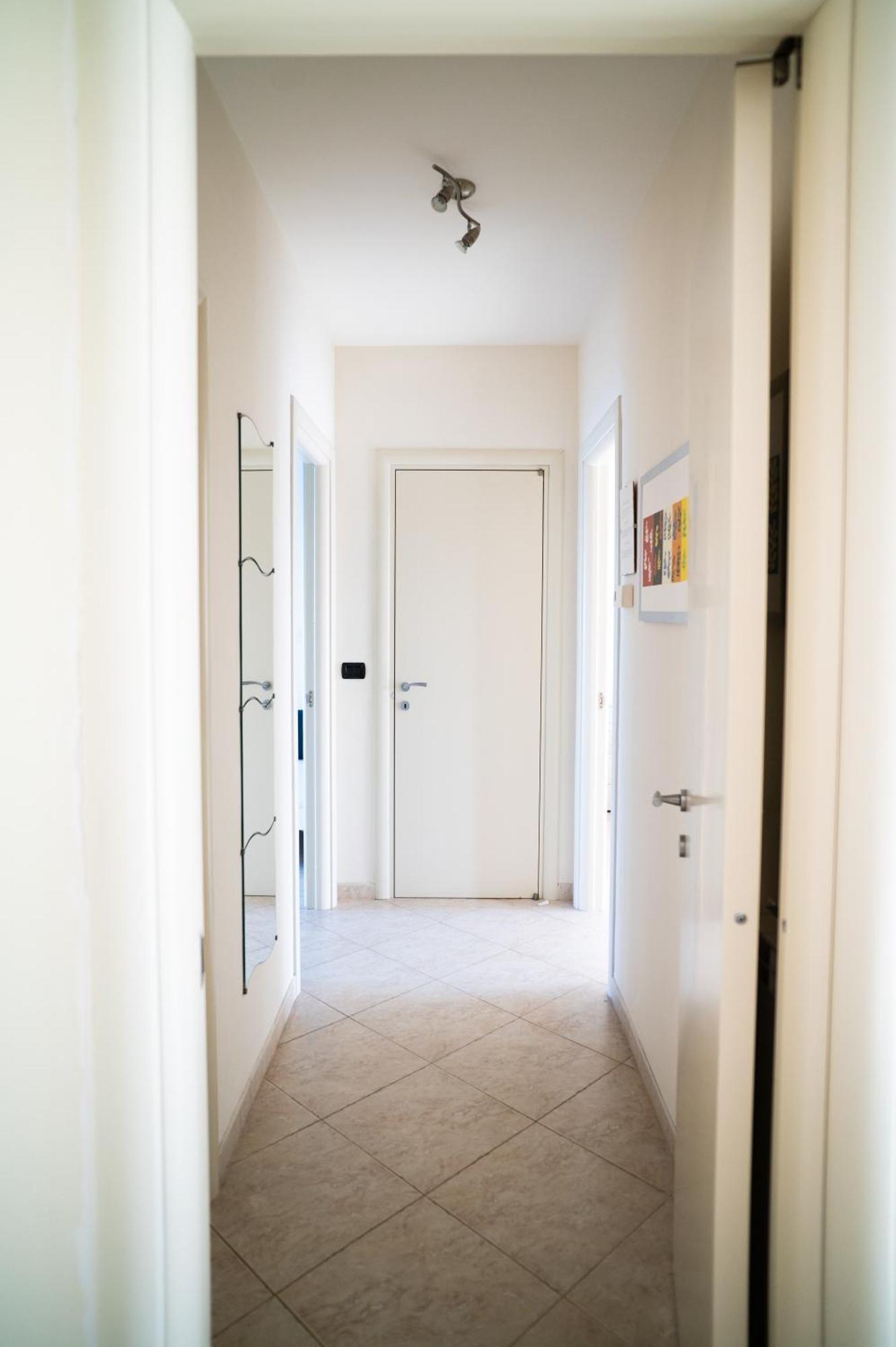 Milu'Seaview Ampia Casa Vista Mare Apartment โจวีนัซโซ ภายนอก รูปภาพ