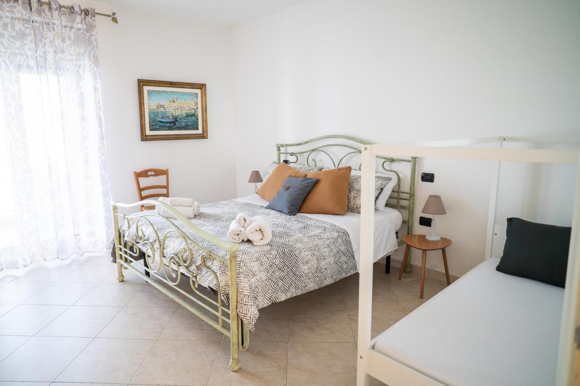 Milu'Seaview Ampia Casa Vista Mare Apartment โจวีนัซโซ ภายนอก รูปภาพ